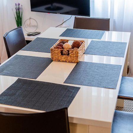 Flexible Selfcheckins 97 - Zagreb - Garden - Parking- Loggia - 2 Bedrooms Dış mekan fotoğraf