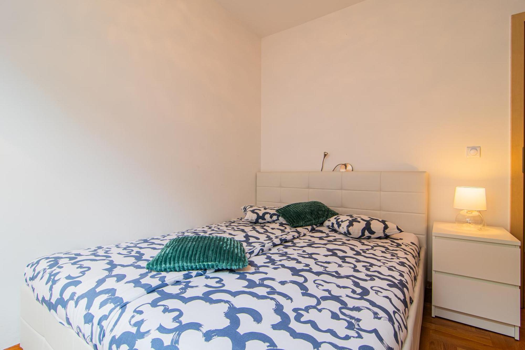 Flexible Selfcheckins 97 - Zagreb - Garden - Parking- Loggia - 2 Bedrooms Dış mekan fotoğraf